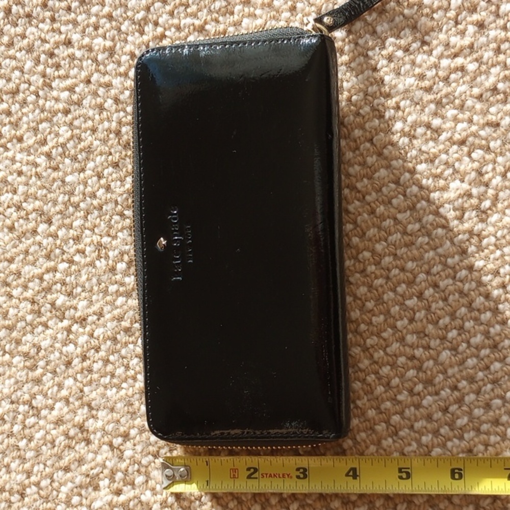 Kate Spade NY clutch wallet - Picture 8 of 9